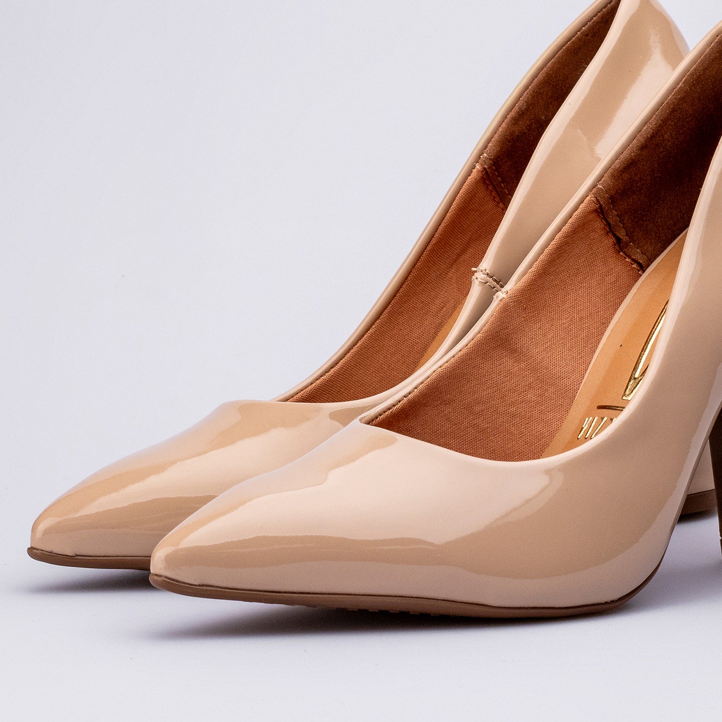 Stiletto Taco Cuadrado Beige